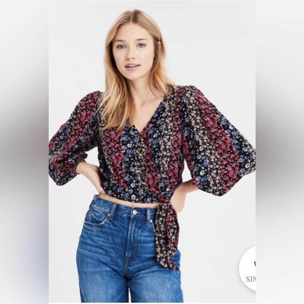 American Eagle Long Sleeve Wrap Front Blouse B79